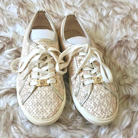 Michael Kors Girl's Lace Up Sneakers Vanilla Ima Boerum MK Logo Light Pink Sz 4✌ - Picture 2 of 8